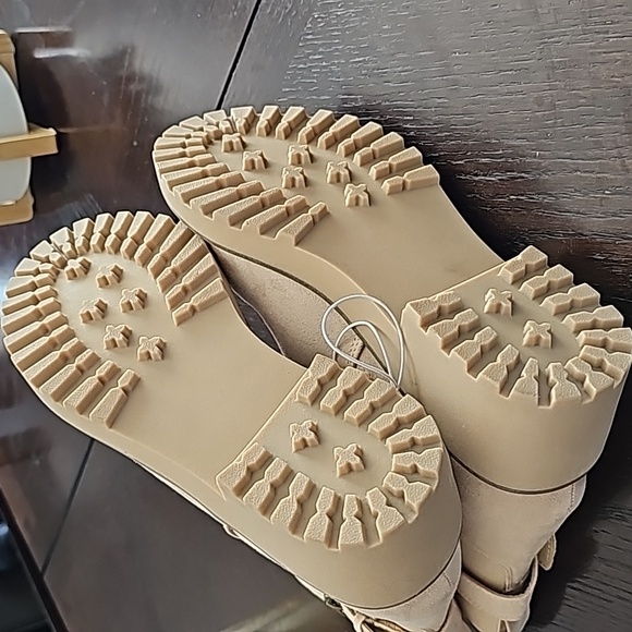 NWT Torrid Chelsea Side Buckle Bootie size 9 WW - Picture 7 of 7